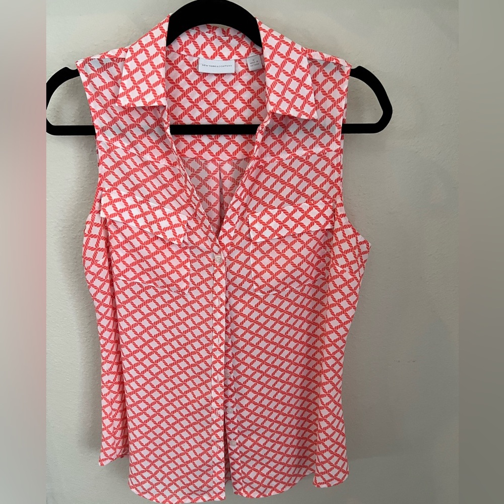 NY&Co Women’s Sleeveless Top